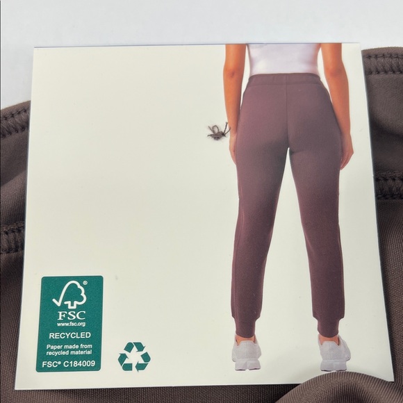 32 Degrees With Zippered side pocket Pants - Picture 9 of 9